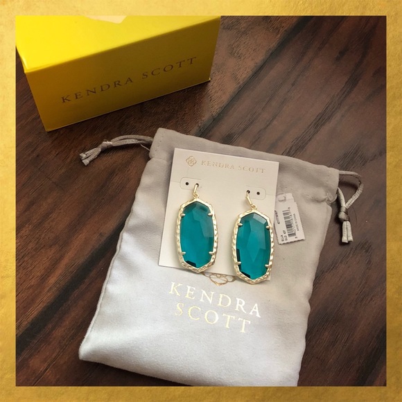 Kendra Scott Jewelry - Kendra Scott Ella Earrings